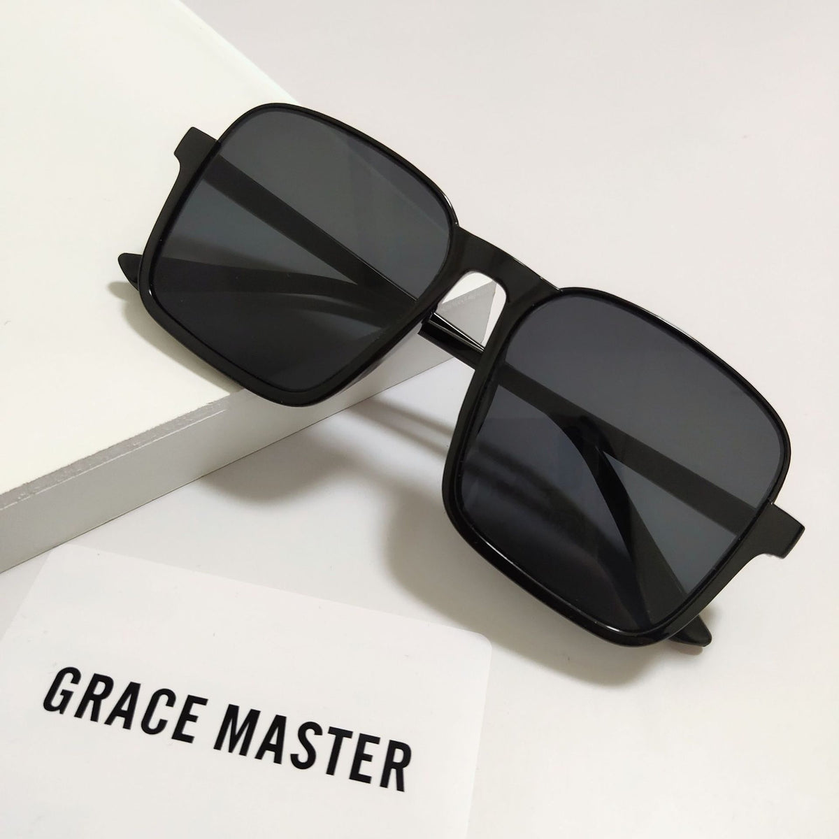 Women's Retro Simple Square Semi-rimless Sunglasses