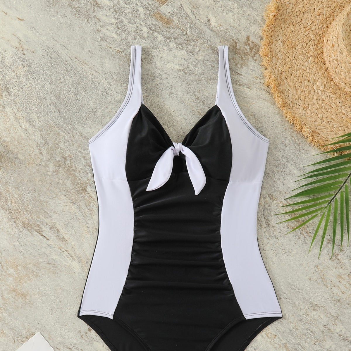 Classic Black And White Contrast Color Fit Swimsuit