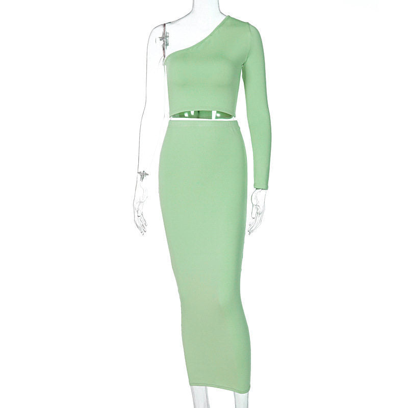 Two-Piece Fashion Ladies One-Shoulder Top and Hip Skirt