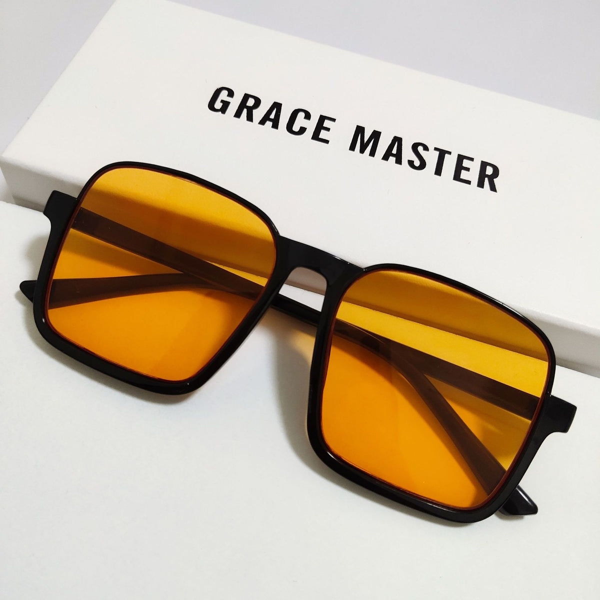 Women's Retro Simple Square Semi-rimless Sunglasses