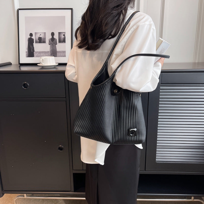Shoulder Niche Women New Fashion Commuter Western Style Hand Carrying