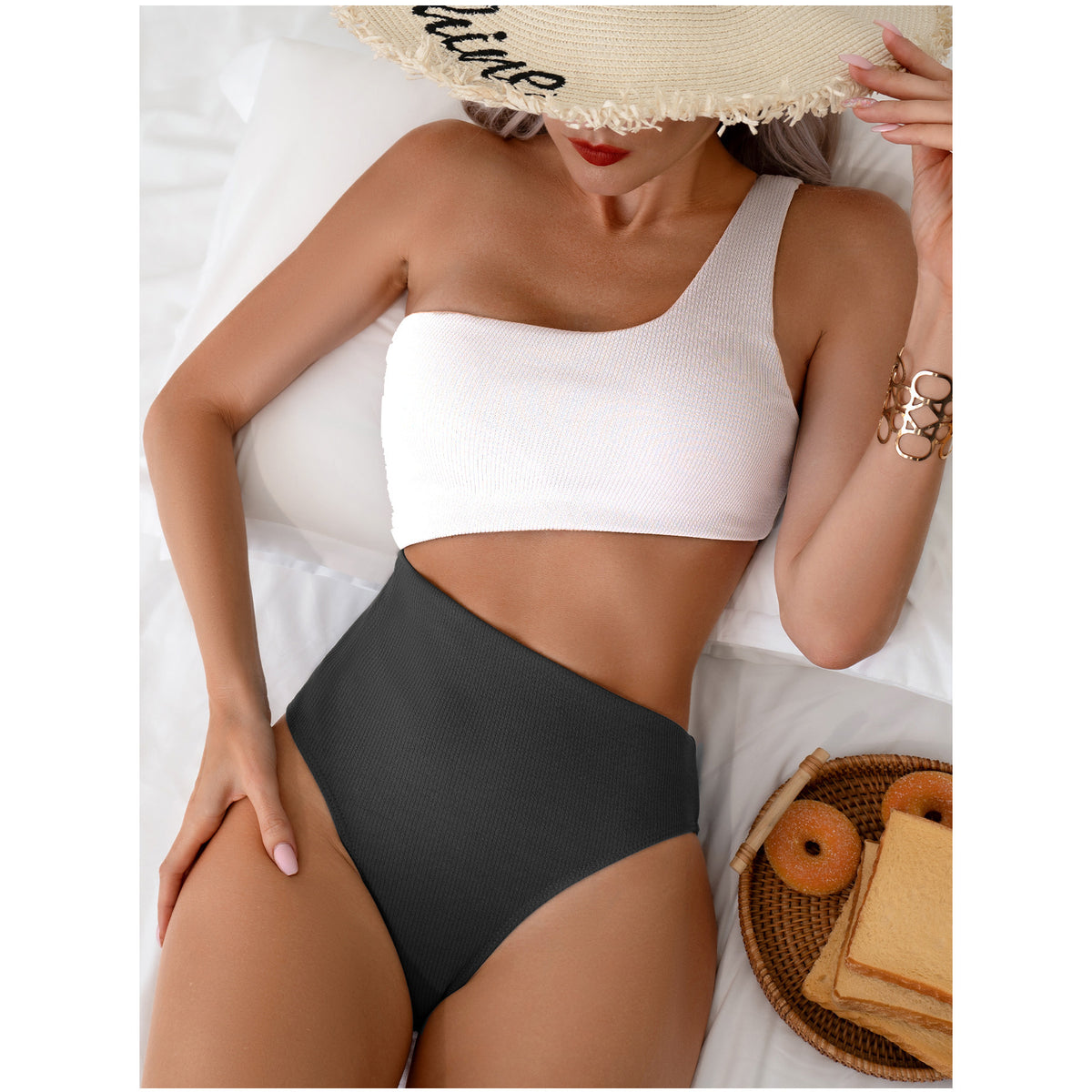 Women's Color Matching One-shoulder Bikini Vacation One Piece Swimsuit
